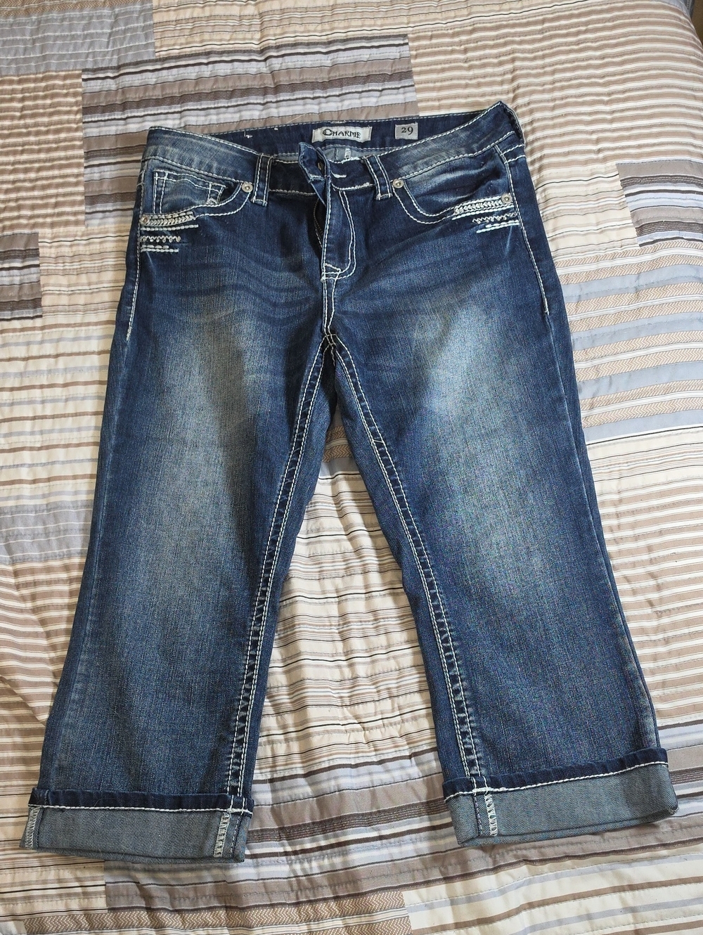CHARME Women's Blue Denim Capri Jeans